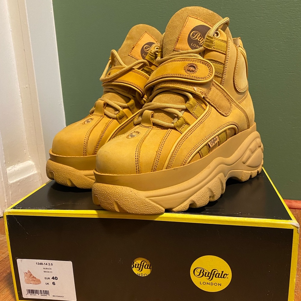 Buffalo Classic High Top Leather Sneakers (barely used with box)